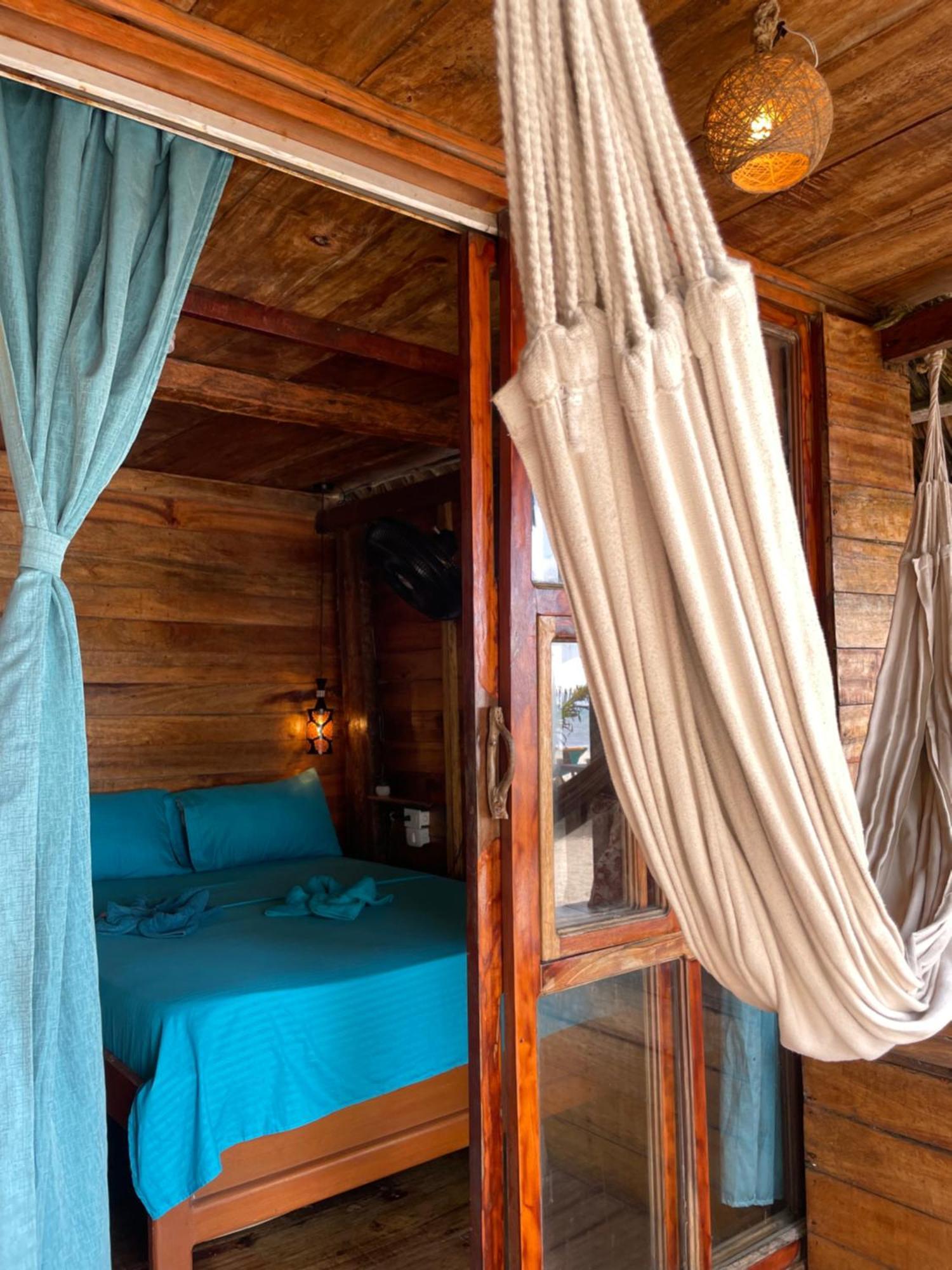 Chill And Surf Mendihuaca Hotell Guachaca Exteriör bild