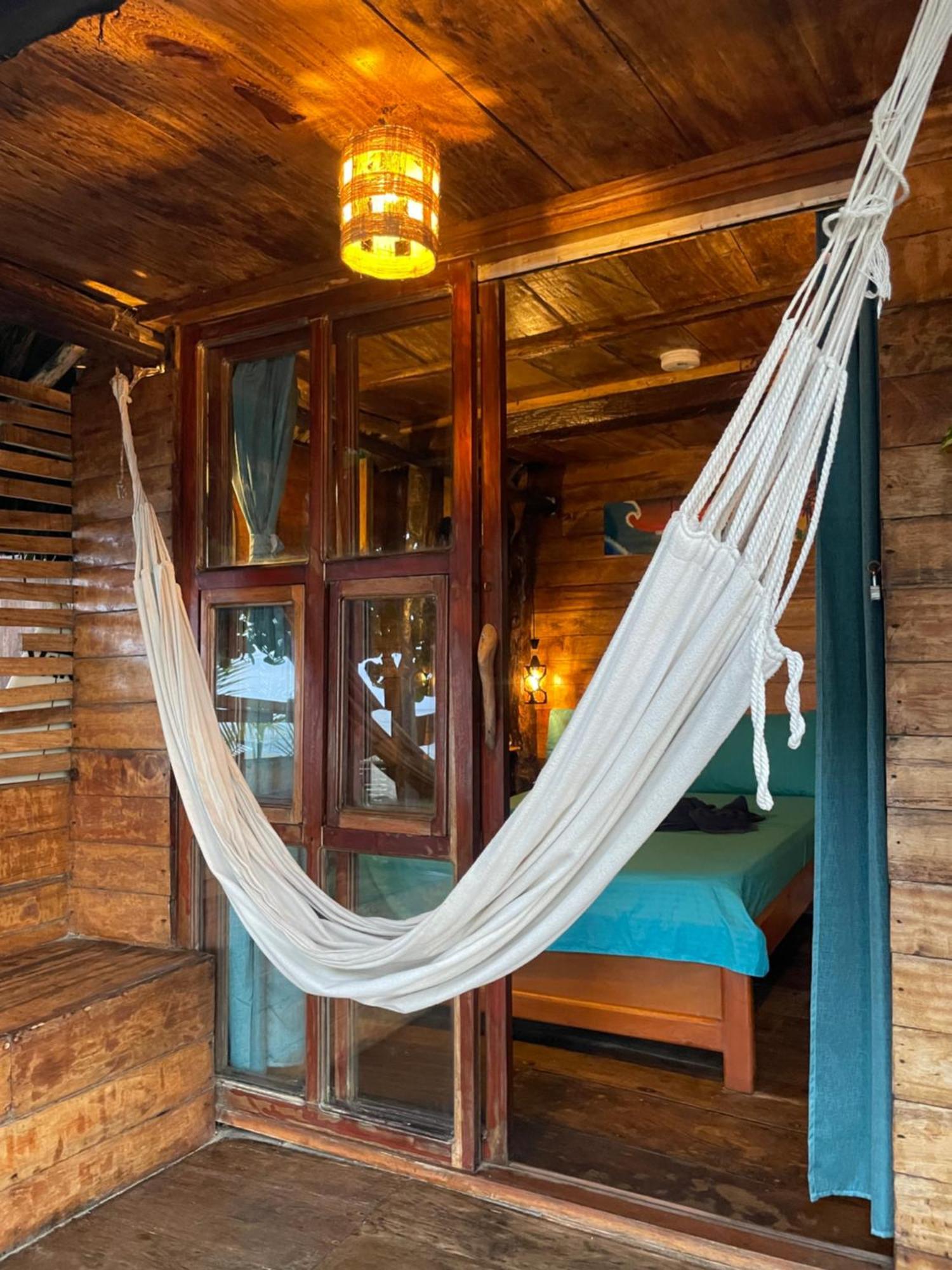 Chill And Surf Mendihuaca Hotell Guachaca Exteriör bild
