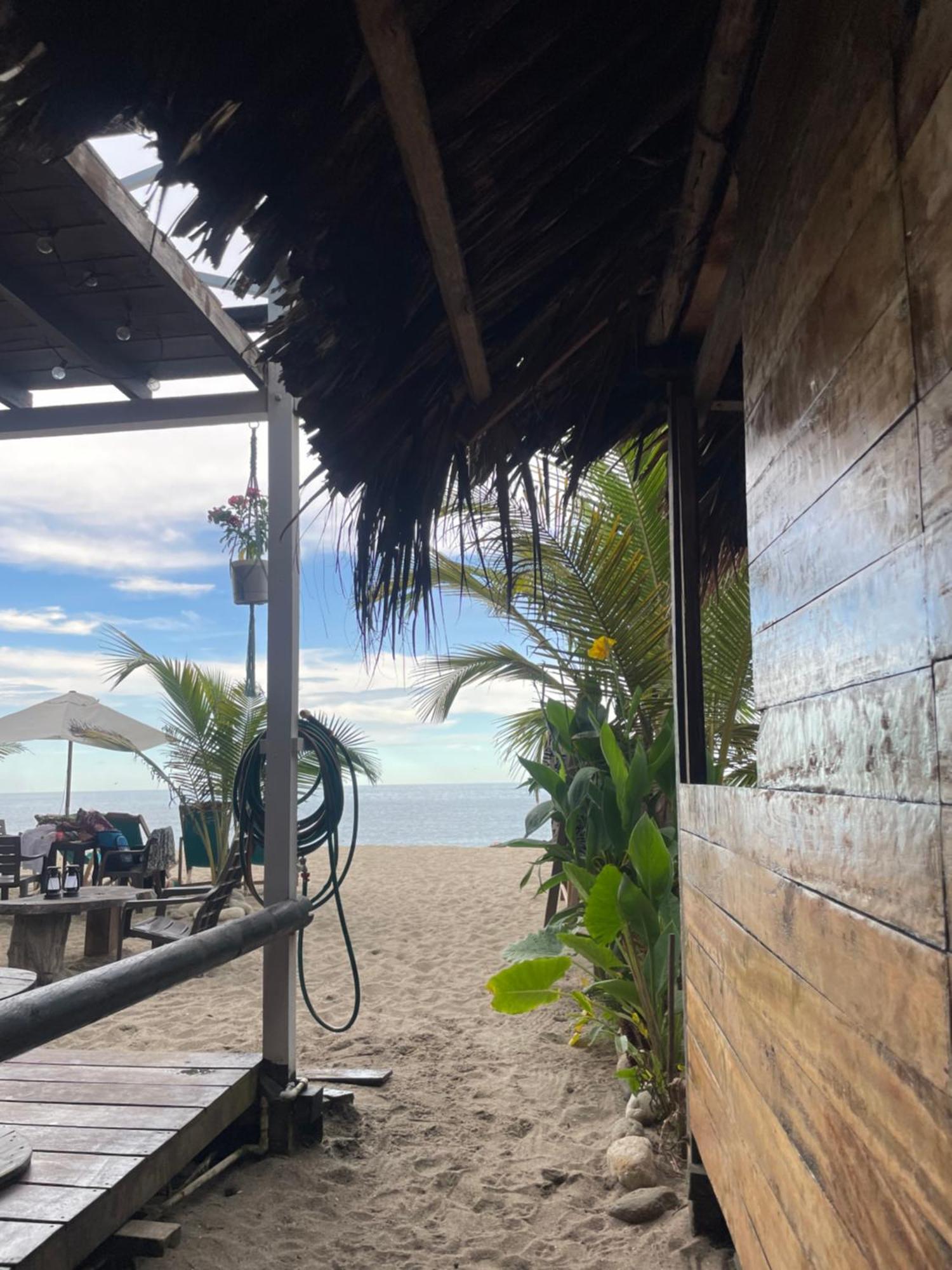 Chill And Surf Mendihuaca Hotell Guachaca Exteriör bild